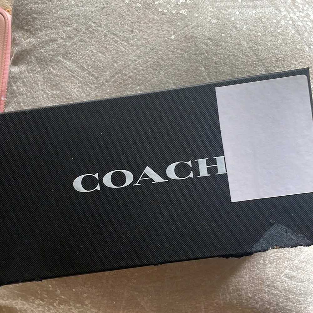 COACH
Hailey Flat Leather Sandals off white 8.5 NIB - Picture 10 of 11